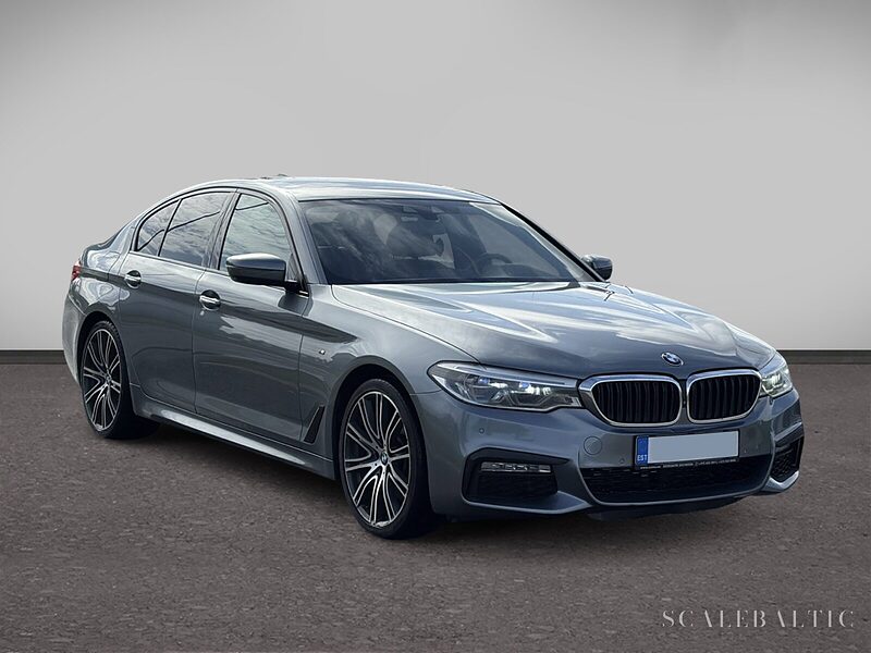 BMW 5-sarja, harmaa sedan